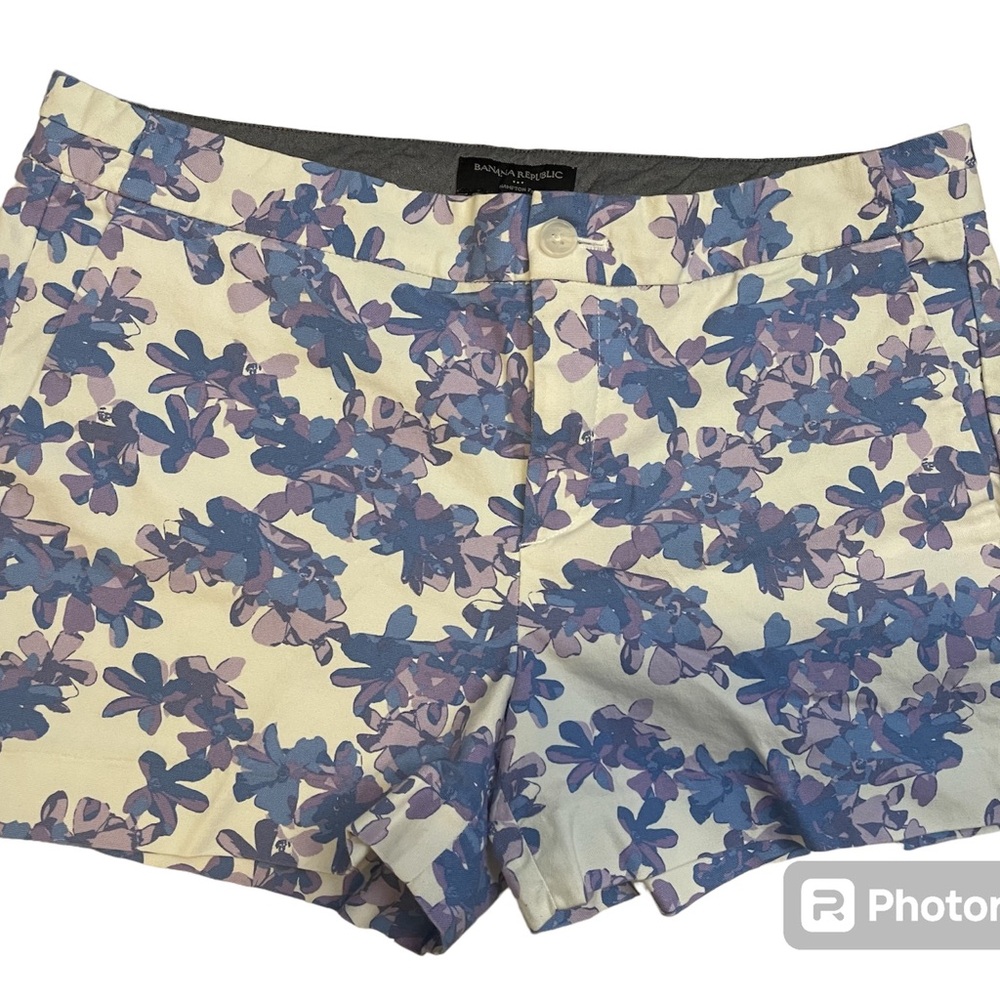 Banana Republic Hampton Fit Floral Print Womens Short. Size- 10